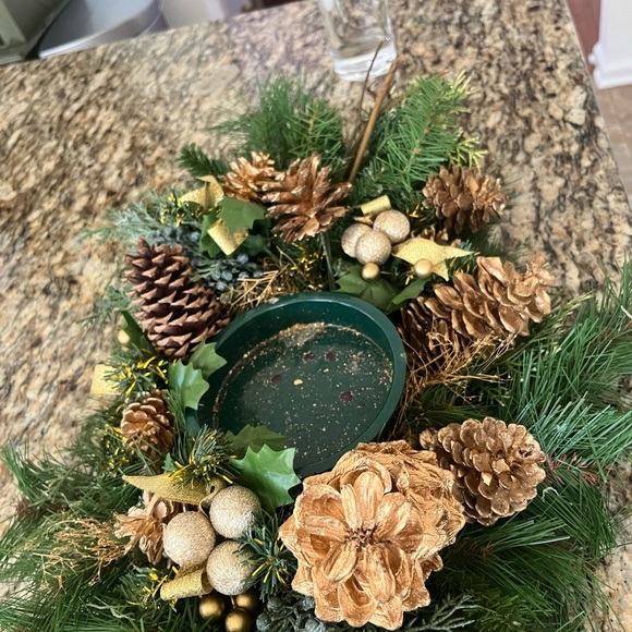 Christmas center piece - Picture 6 of 10